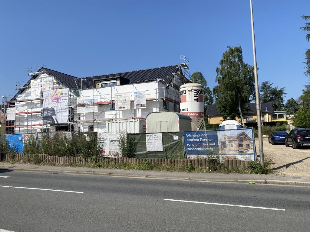 Mehrfamilienhaus