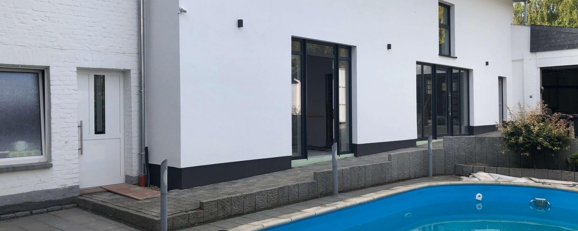 Fassade neu mit Pool