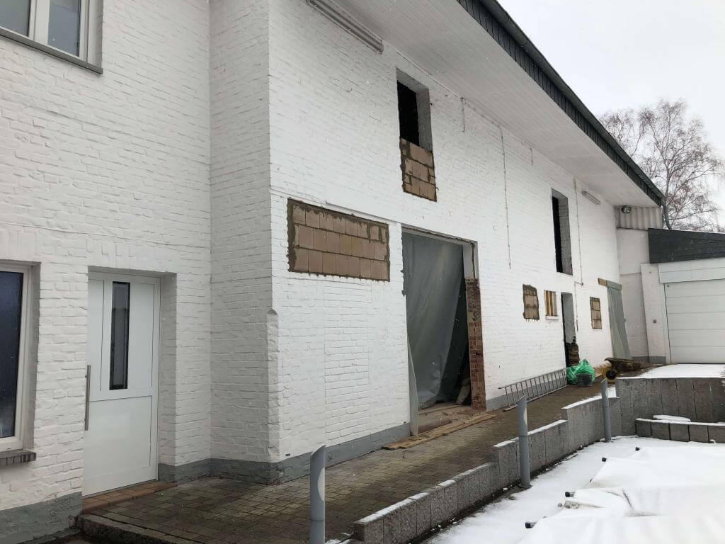 Fassade geöffnet